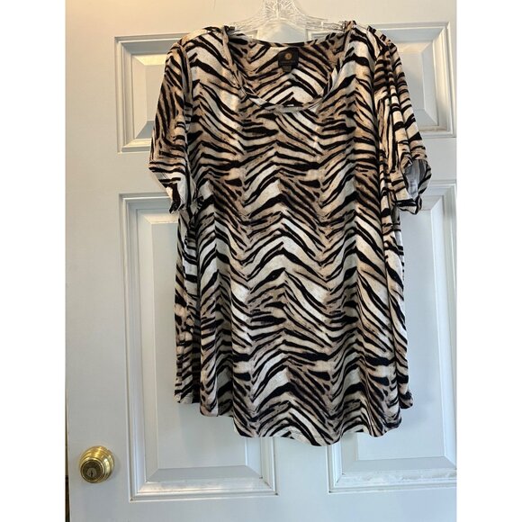 JM Collection Women's Short Sleeve Round Neck Blouse Size 3X - Picture 7 of 16